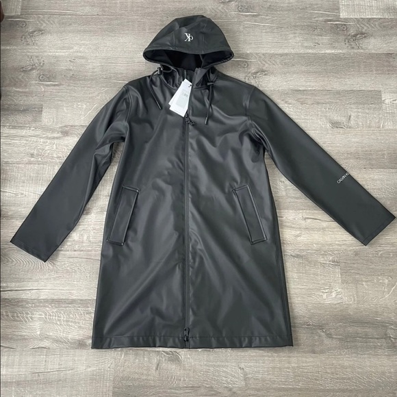 Calvin Klein Solid Technical Waterproof Raincoat - Picture 1 of 6